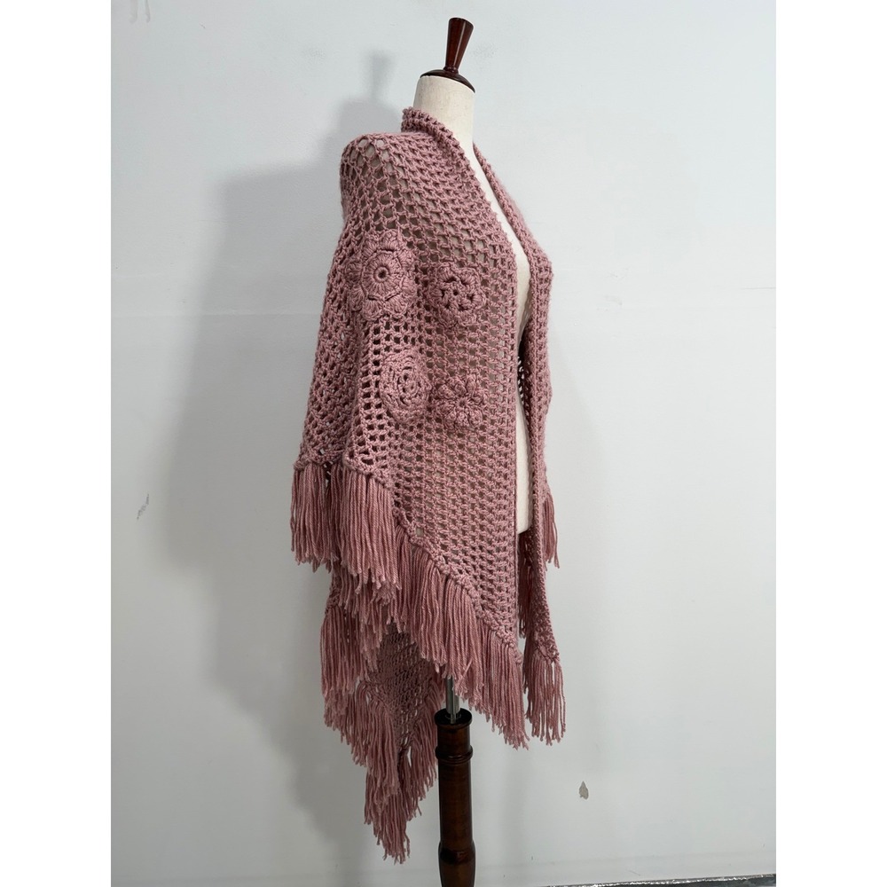 Crochet Shawl Wrap OS Dusty Rose Pink Floral Fringe Boho Triangle Wrap - Picture 3 of 8